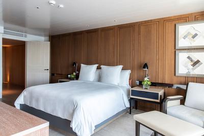 Nafsika Ambassador Suite