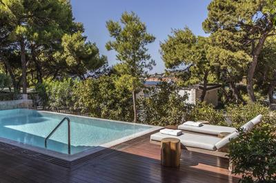 Garden View Bungalow Suite with Pool