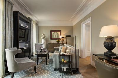 Panoramic Suite with Terrace