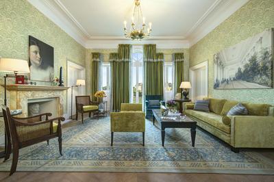 De la Ville Penthouse Suite