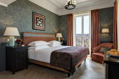 De la Ville Penthouse Suite