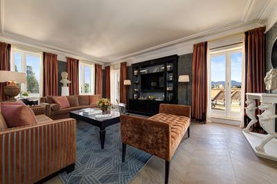 De la Ville Penthouse Suite