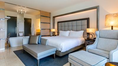 Grand Deluxe Room