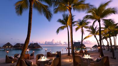 Beach Dining