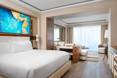 Junior Suite Poolside