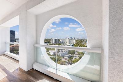 Two Bedroom Residence Intracoastal/Ocean View