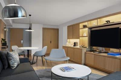 Luxury Corner Suite with One King Bed and Sofabed