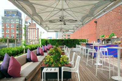 Loopy Doopy
Rooftop Bar