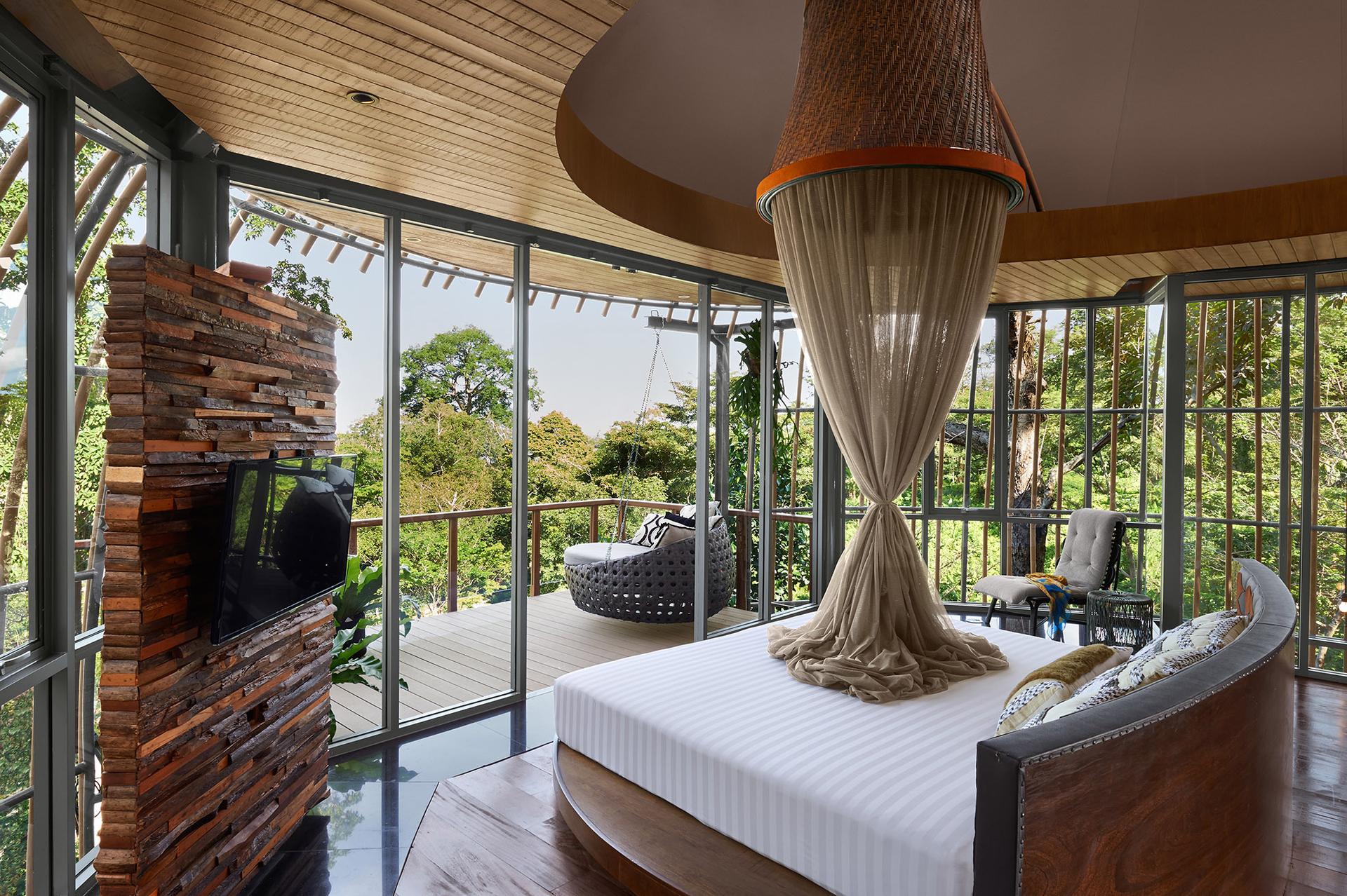 Tree Pool House