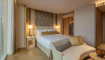 King  Deluxe Room