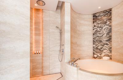 King Deluxe Suite