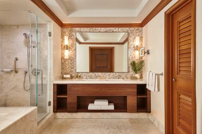 Napua Royal Suite