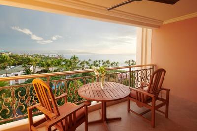 Deluxe Ocean View Queen