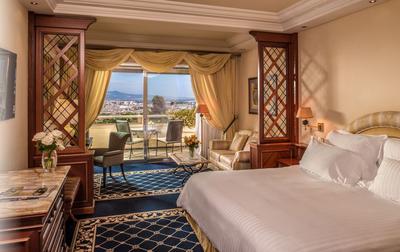 Premier Room