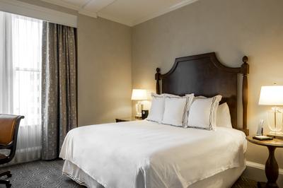 One King Pure Wellness Room