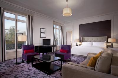 Palace 5 Star - King Junior Suite