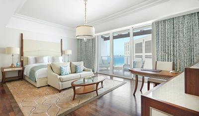 Deluxe Room - Partial Sea View