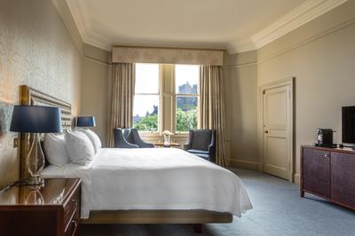 King Premier Room with Castle View