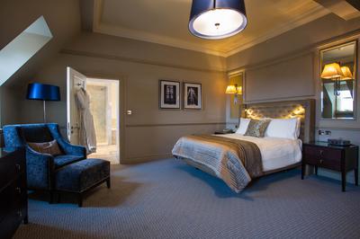 Billy Garioch Suite with Castle View
