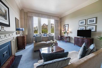 Sir Walter Scott Suite with Castle View