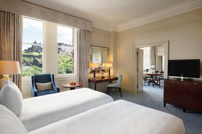 Caledonian Suite With Castle View