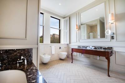 Alexander Graham Bell Suite With Castle View