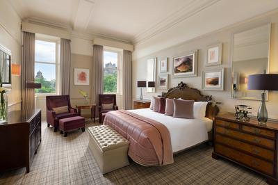 Alexander Graham Bell Suite With Castle View
