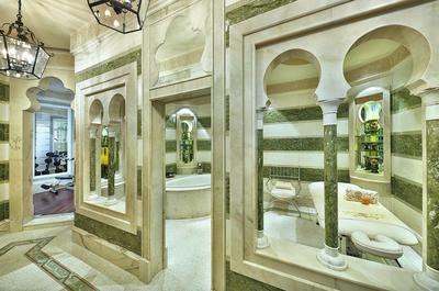 Qasr Al Sharq Suite