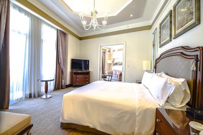 1-Bedroom Suite