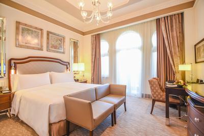 Grand Family Room