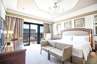 King Grand Deluxe Balcony High Floor Room