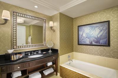 2 Bedroom Deluxe Suite with balcony