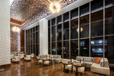 Peacock Alley Lobby Bar
