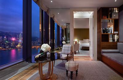 Manor Suite