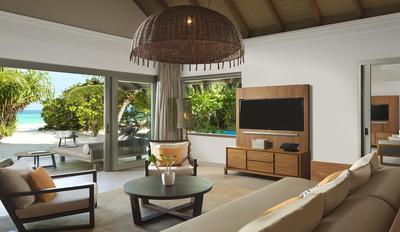 Beach Pool Suite Living Room