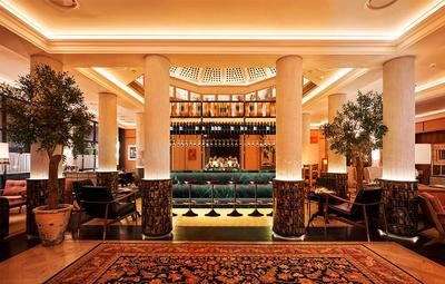Versus Lounge