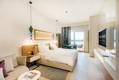 Grand Deluxe Room