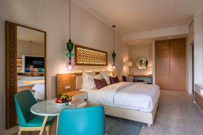 Grand Poolside Room