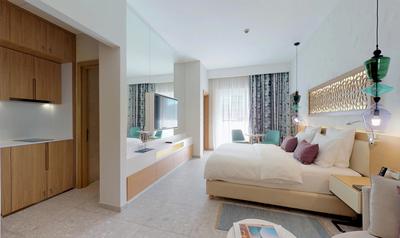 Grand Deluxe Room