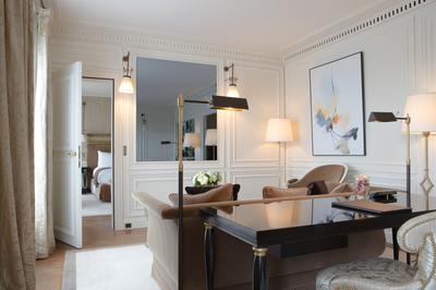 Eiffel Suite