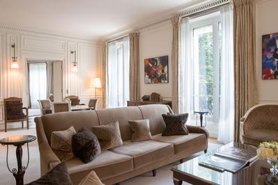 Duc de Morny Suite