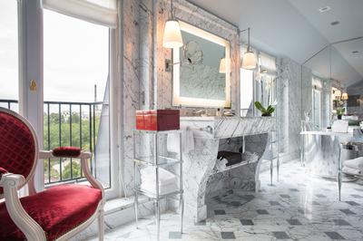 Imperial Suite Bathroom