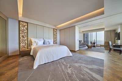 Pool Suite