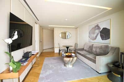 Bay Suite