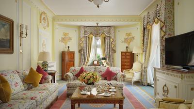 Deluxe Suite
