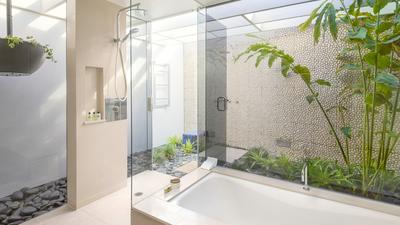 Retreat Room Bathroom