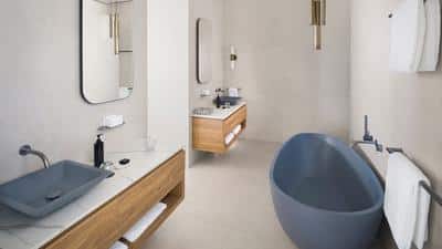 Three Bedroom Hayman Beach House Master Bath