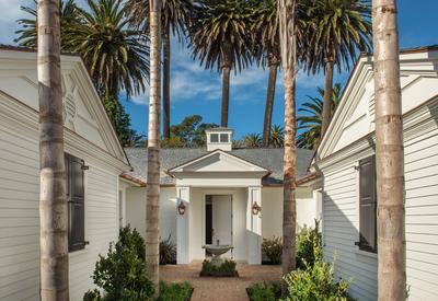 Grand Bungalow