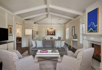 Grand Bungalow