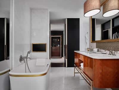 Manor Suite